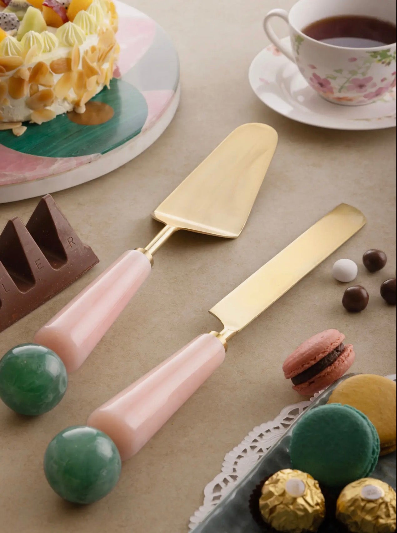 Copenhagen Sculpted Cake Servers Set