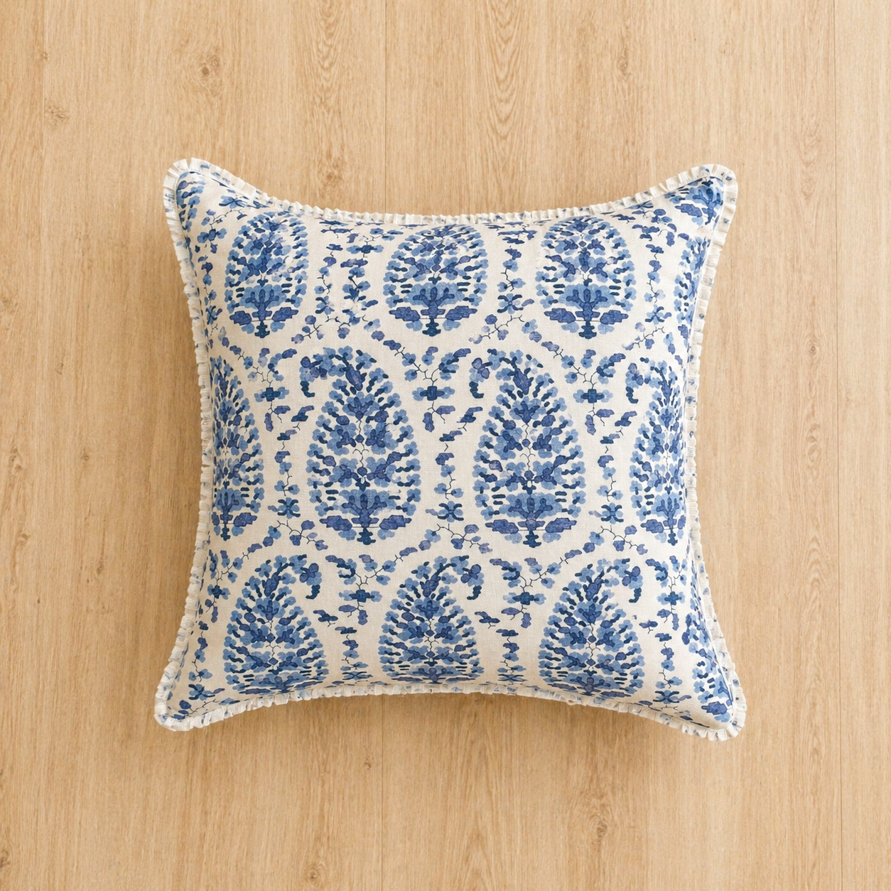 Sedallo Arona in Champagne fabric with Schumacher Acanthust in Romaine
